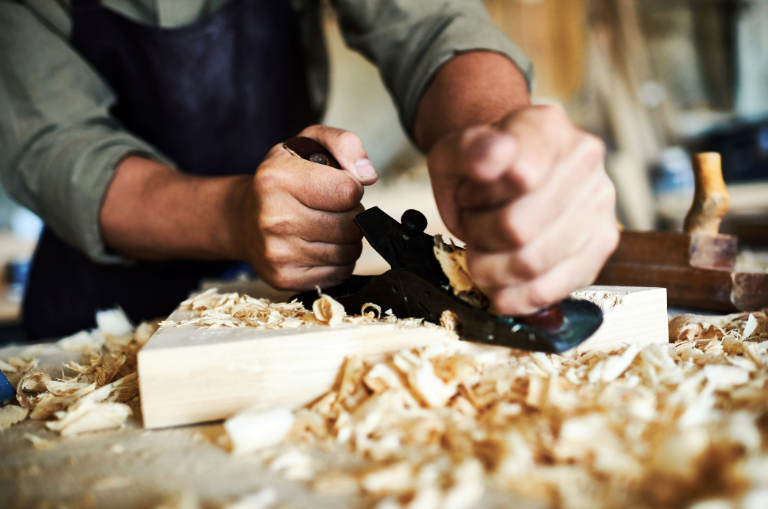 HSE managing health risks in the woodworking sector